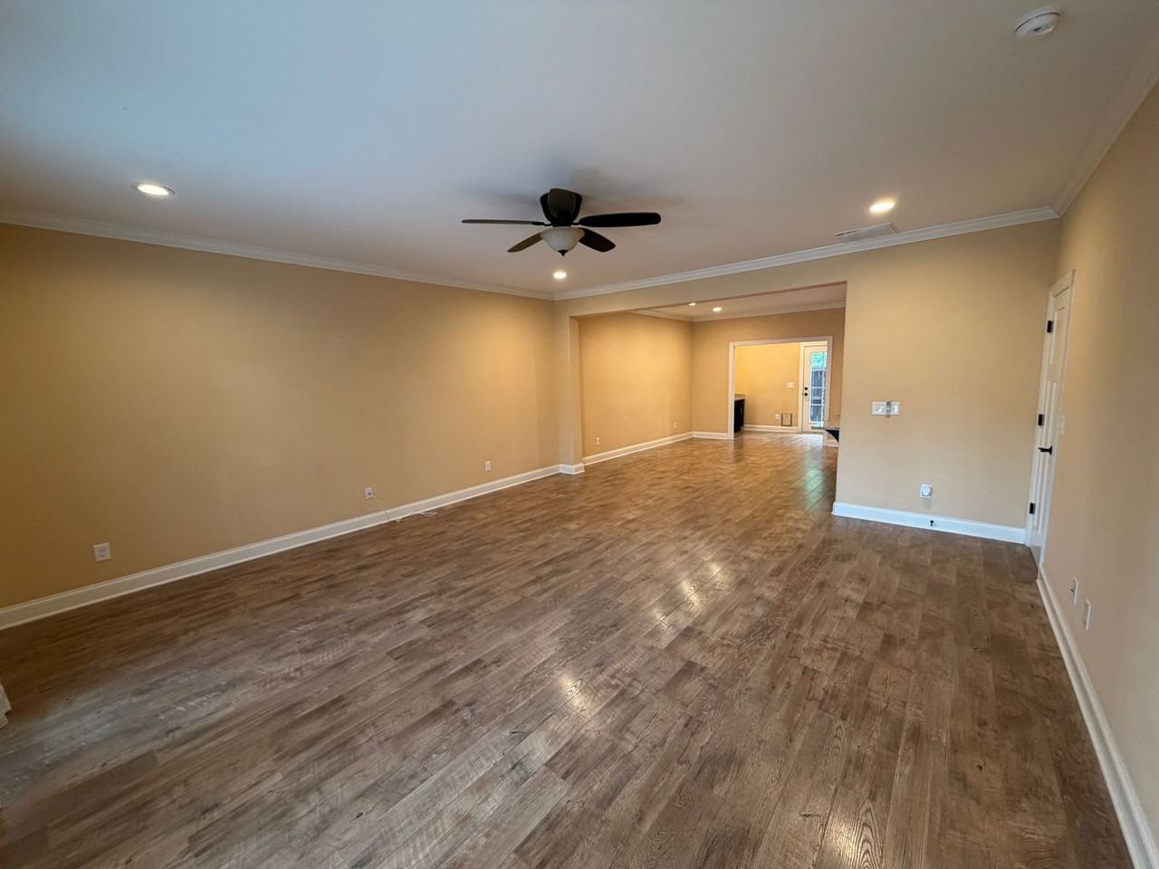 3111 Blue Sky Dr - Photo 2 of 21