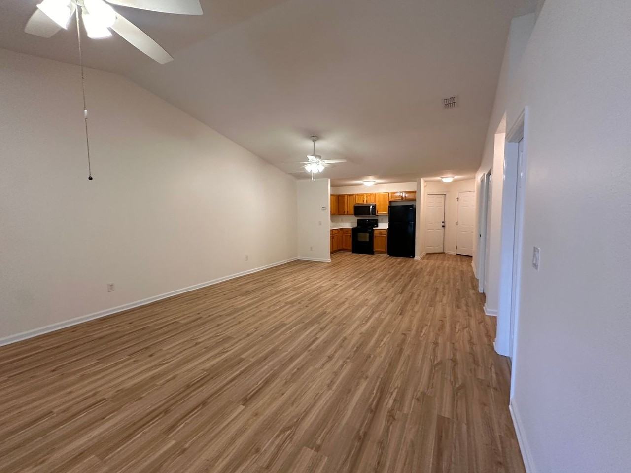 11 Clementon Ln - Photo 7 of 27
