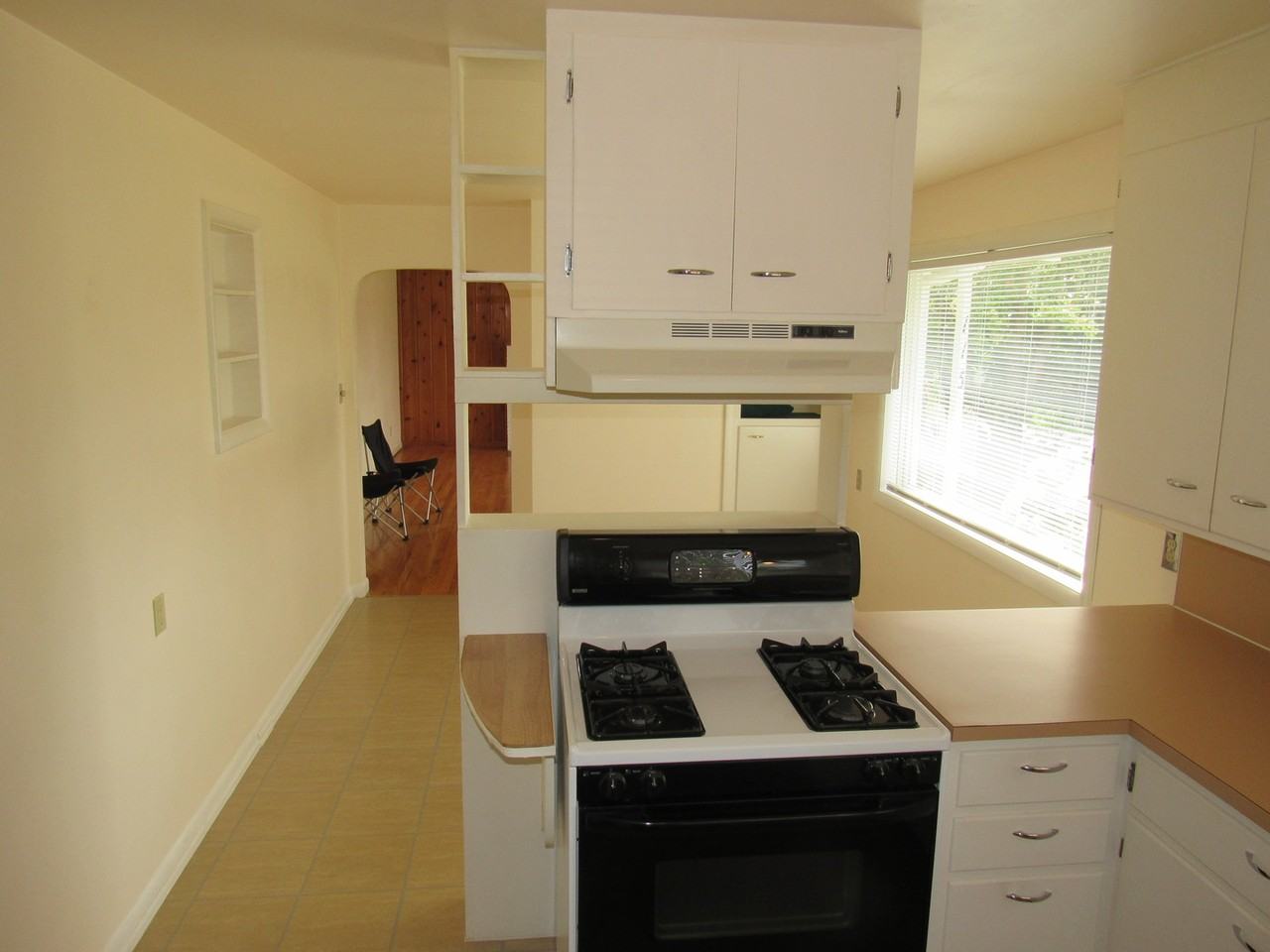 115 Viewcrest Rd - Photo 3 of 11