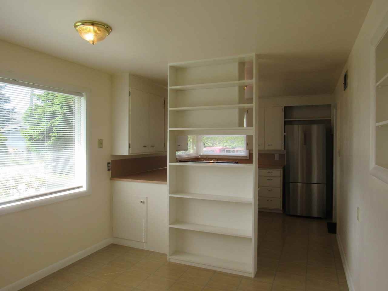 115 Viewcrest Rd - Photo 4 of 11