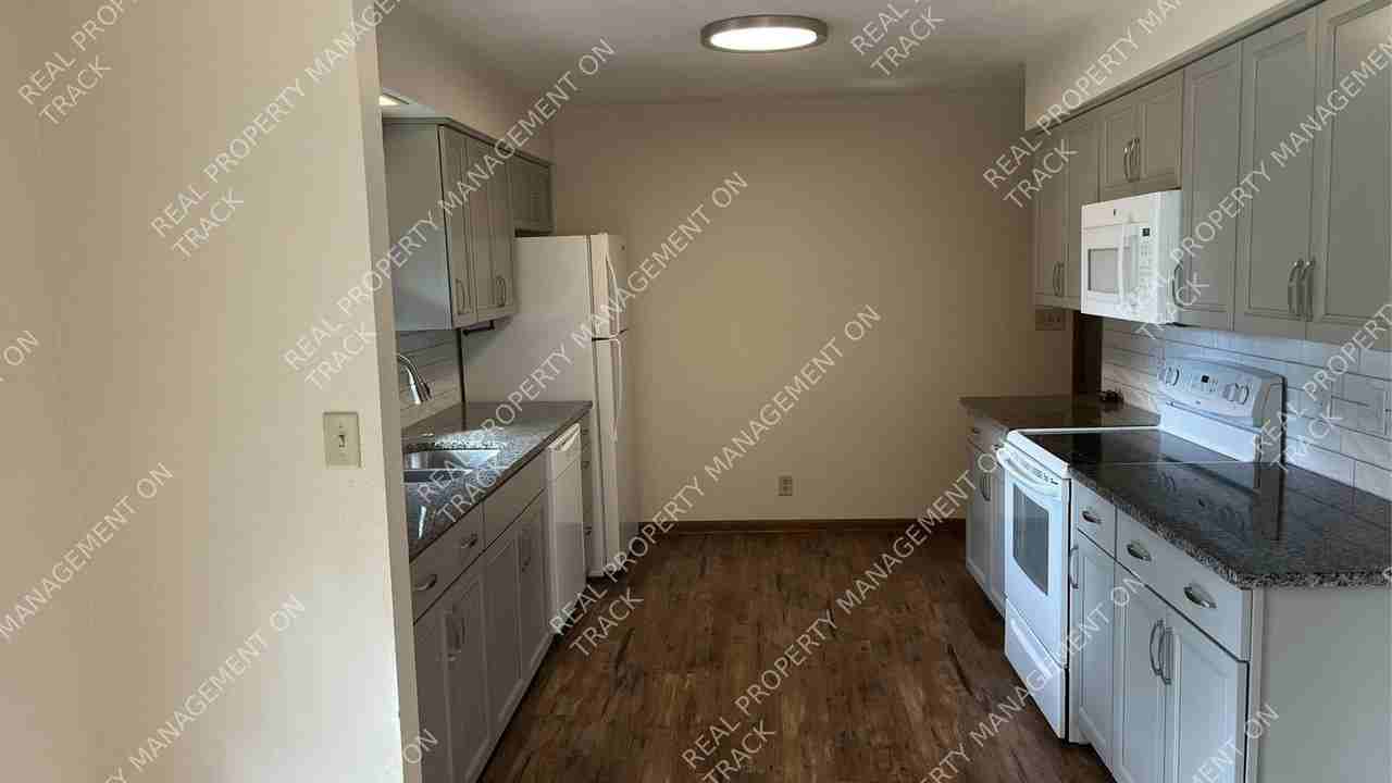 9842 Poppy Dr - Photo 6 of 17