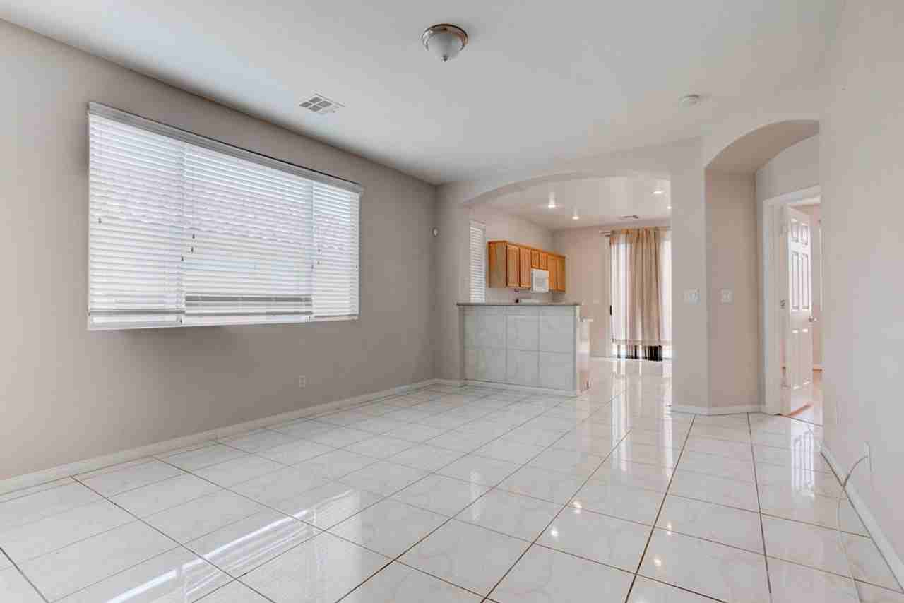 8473 Barossa Ct - Photo 2 of 31
