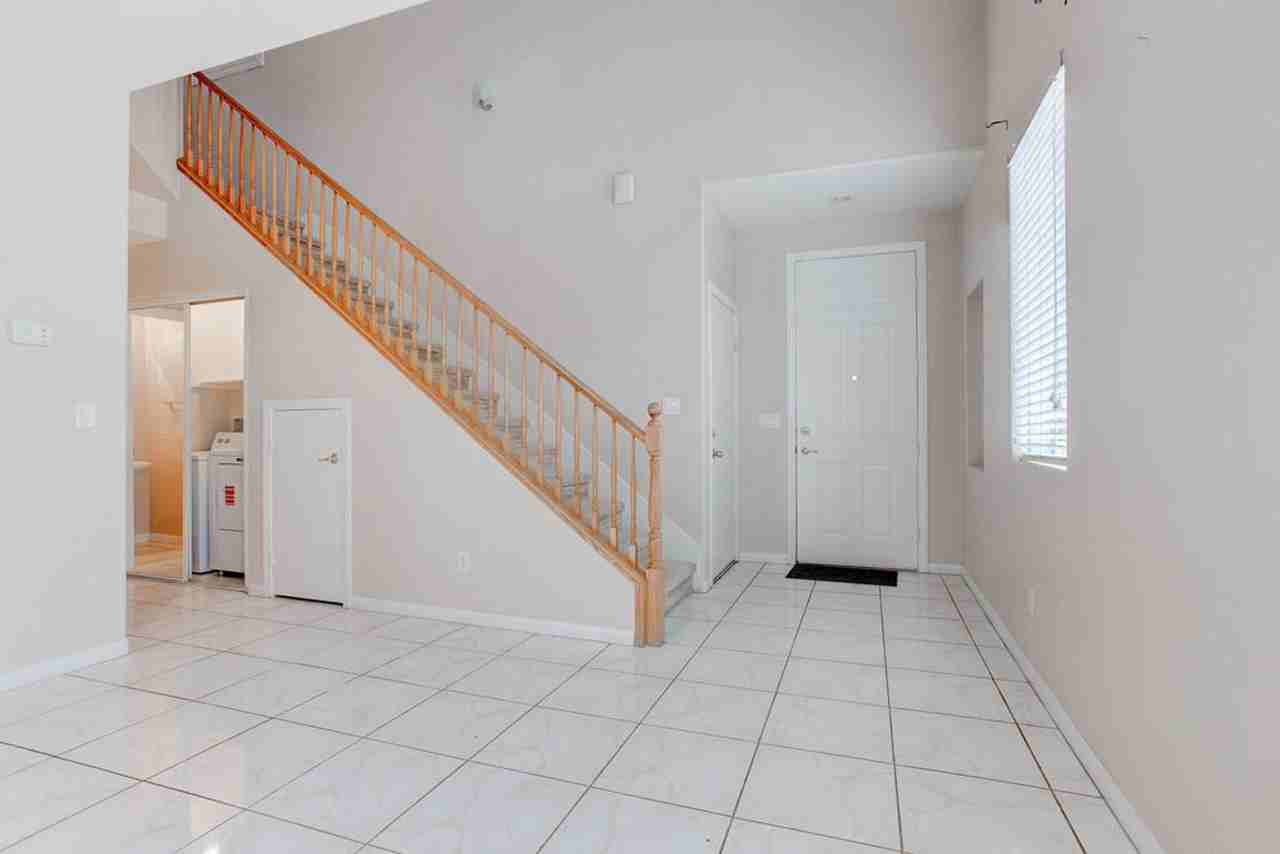 8473 Barossa Ct - Photo 4 of 31