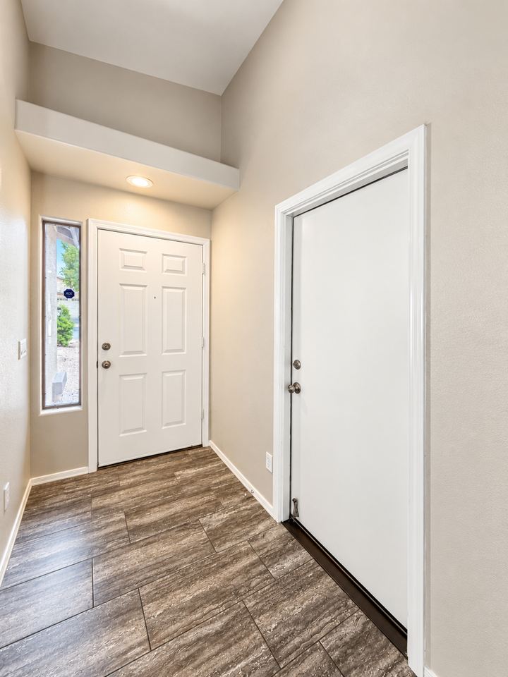 10341 E Calypso Ave - Photo 5 of 22