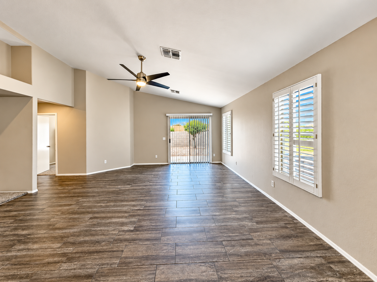 10341 E Calypso Ave - Photo 6 of 22