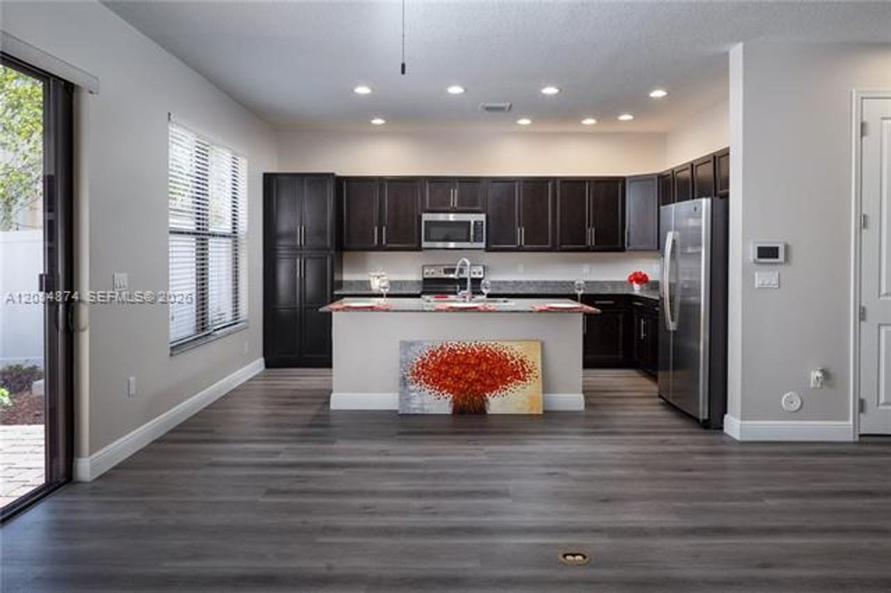 20981 20981 NW 1st Ct th 20981 - Photo 7 of 29
