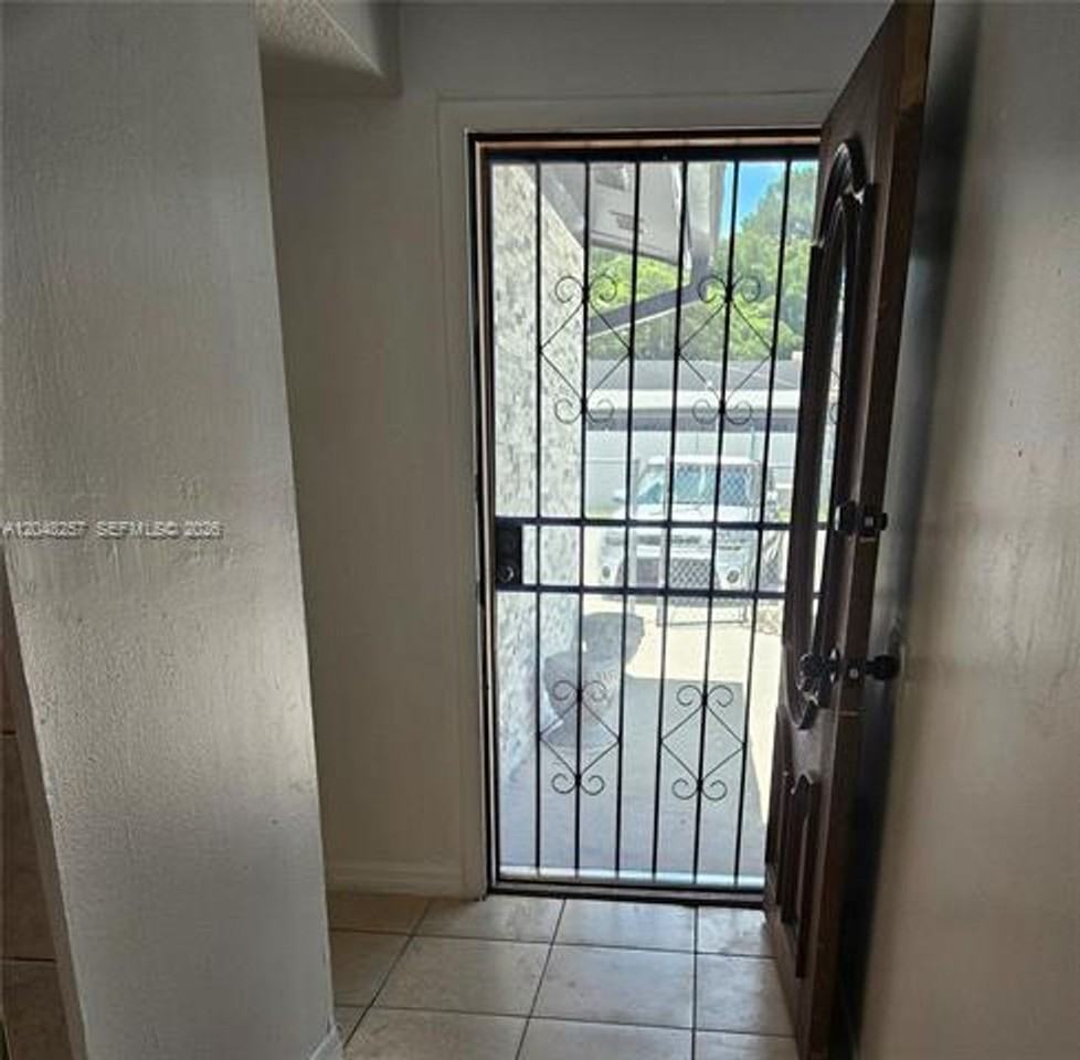 3908 3908 NW 213th St th 3908 - Photo 4 of 24
