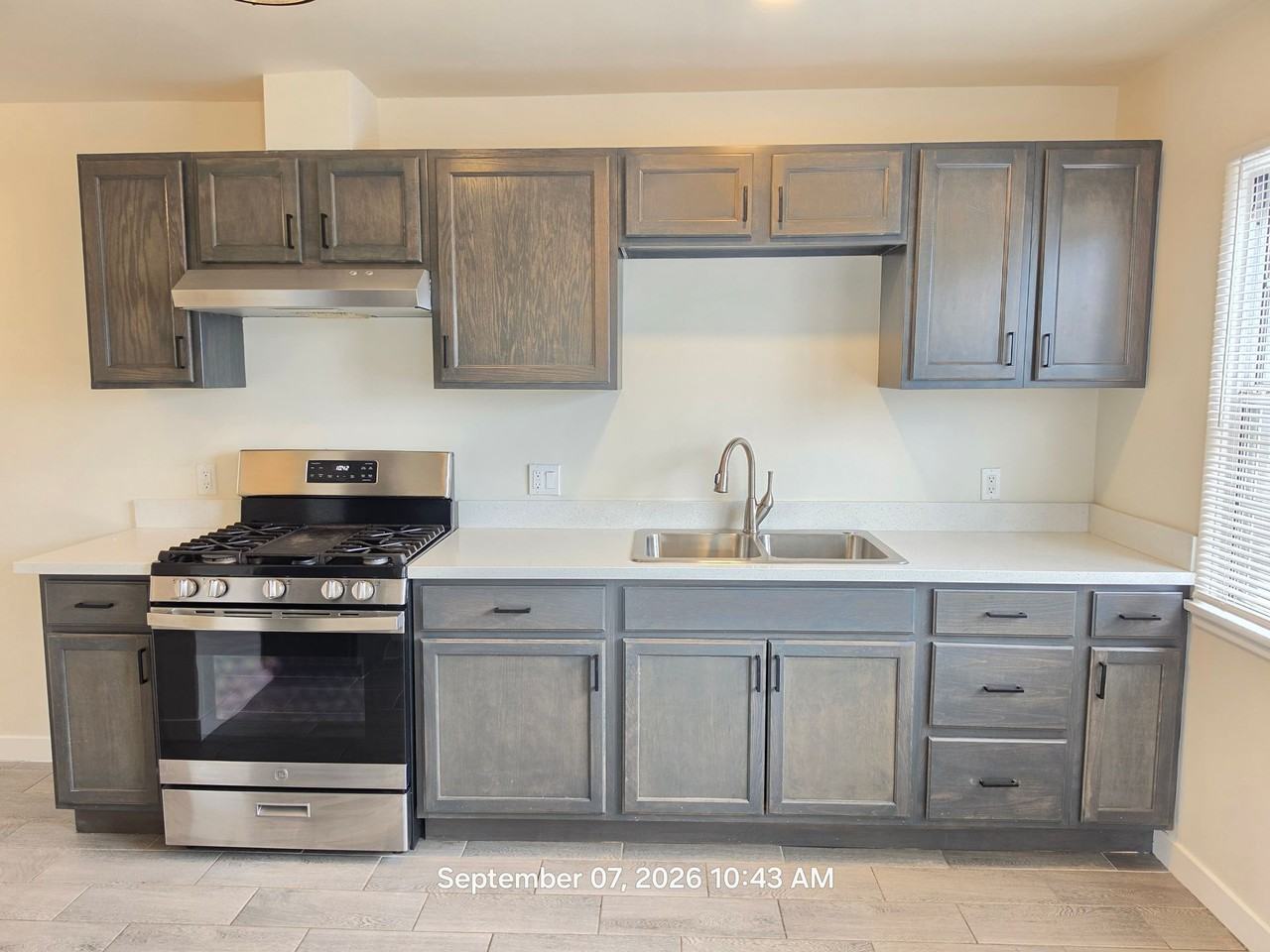 15069 Nurmi St - Photo 2 of 40
