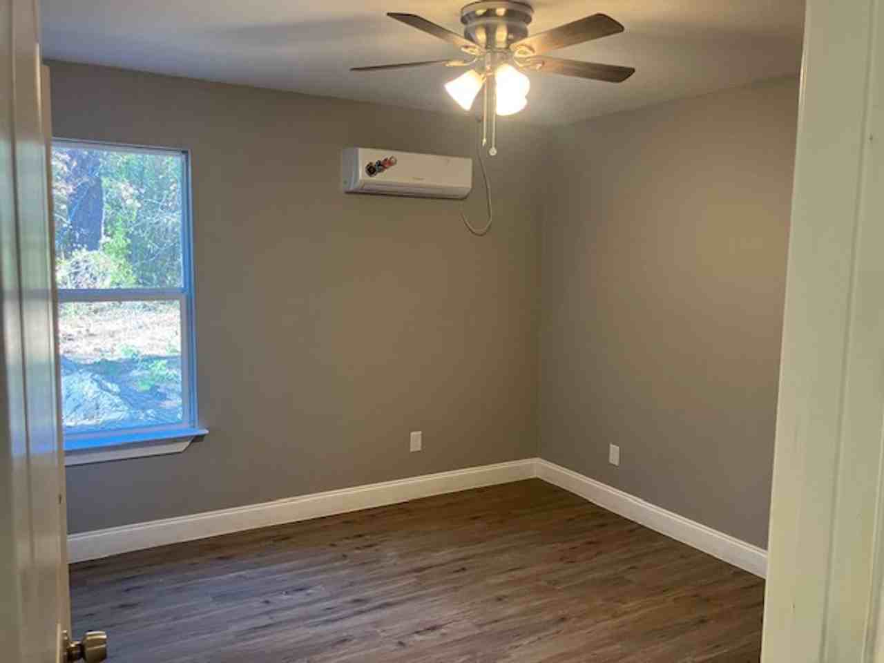 16570 Moonlight Dr - Photo 7 of 11