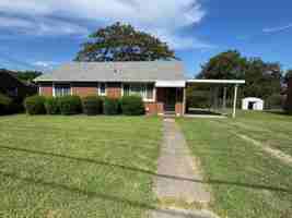 featured image of 908 Augusta Ave
