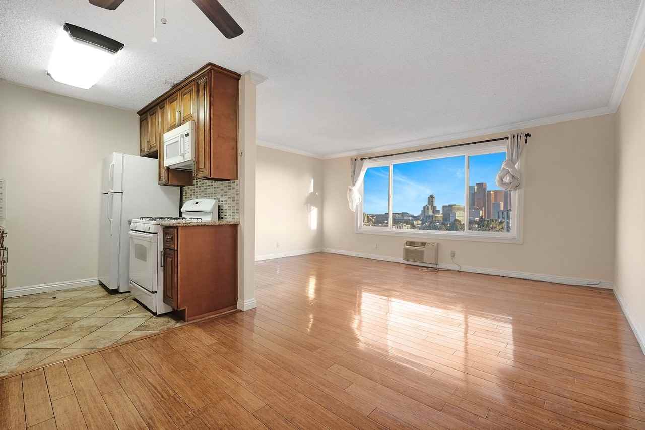 985 Marview Ave - Photo 2 of 15