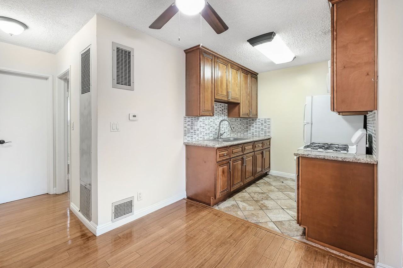 985 Marview Ave - Photo 7 of 15
