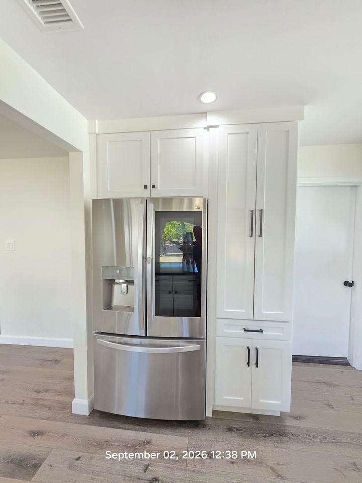 858 N Darfield Ave - Photo 4 of 21