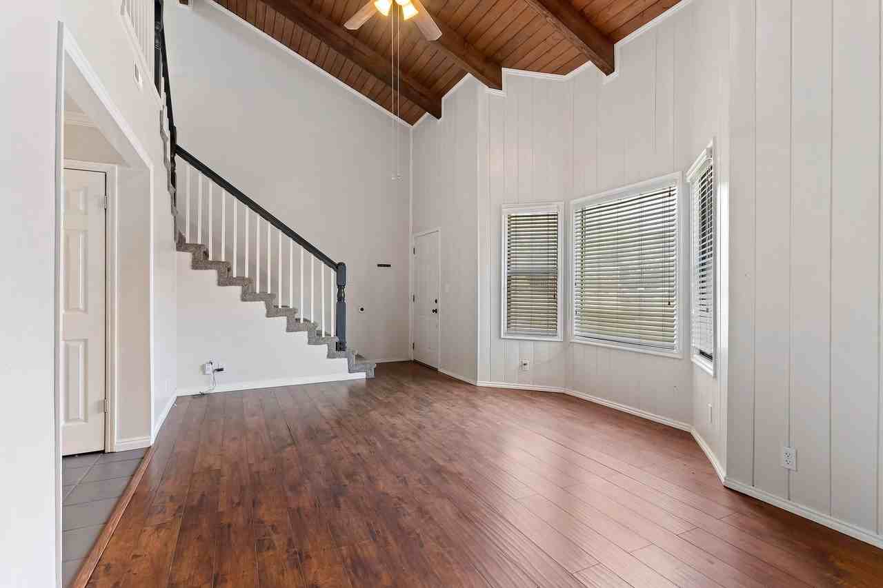 715 N 1050 W - Photo 7 of 26