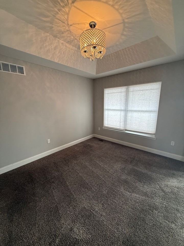 2100 Providence Park Ln - Photo 7 of 37