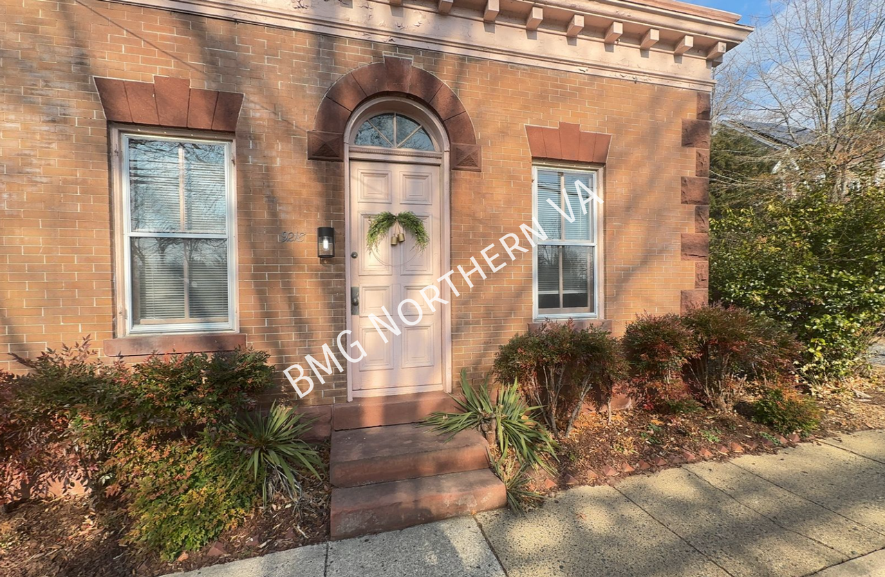 9218 Portner Ave - Photo 2 of 3