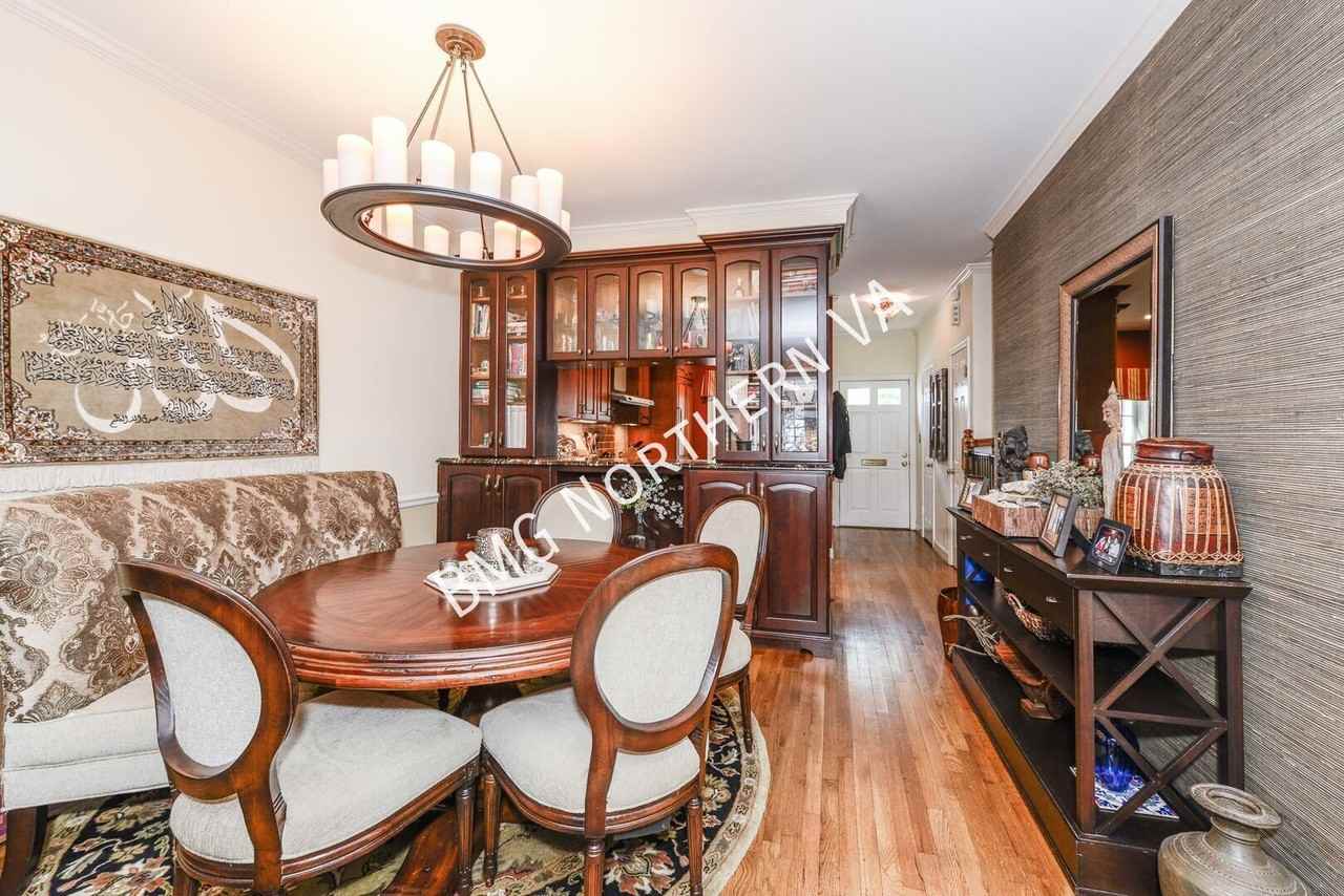 528 N Columbus St - Photo 4 of 38