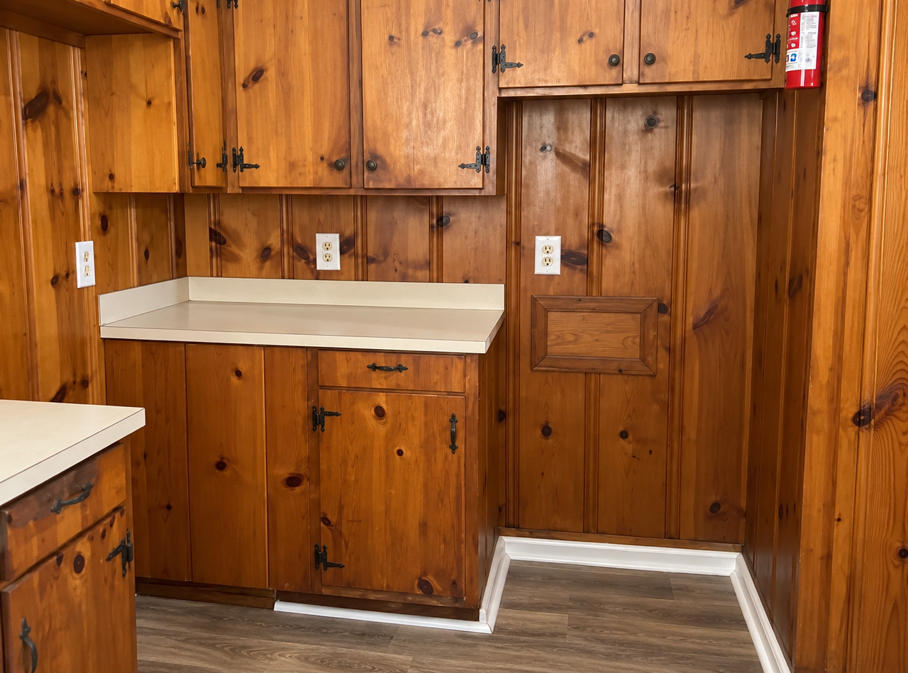 1527 Maria Dr - Photo 3 of 9