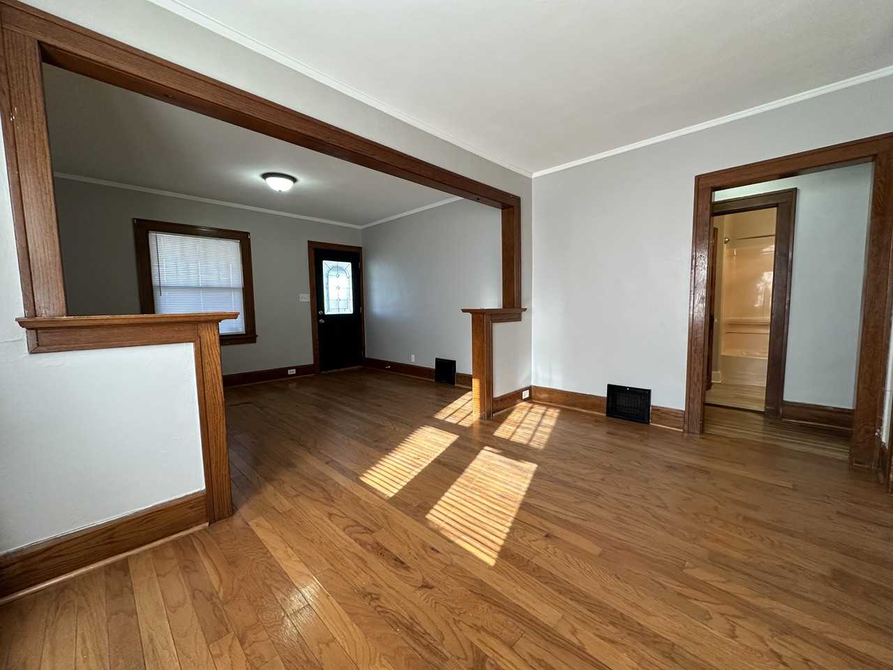 1102 16th St #15 - Photo 5 of 16