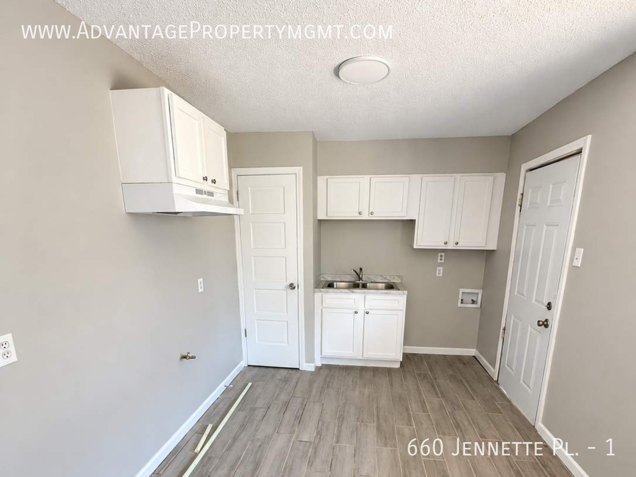 660 Jennette Pl #1 - Photo 4 of 11