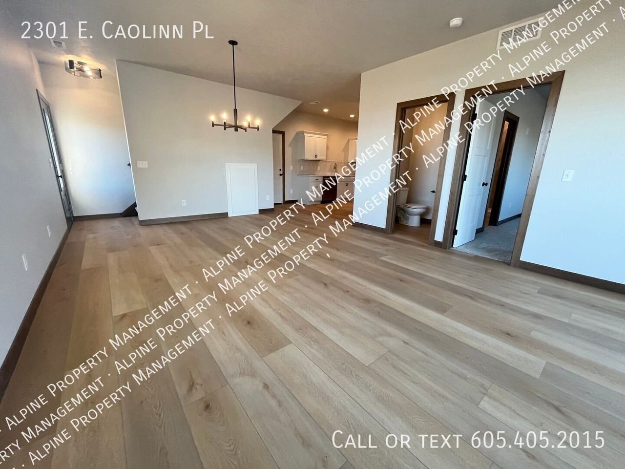 2301 Caolinn Pl - Photo 4 of 29