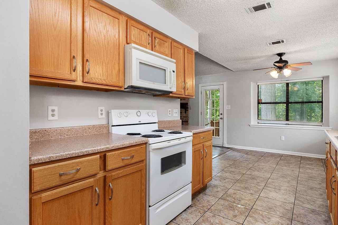 402 Forest Creek Dr #NA - Photo 6 of 23
