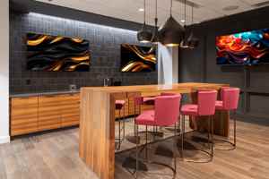 featured image of 8025 Bonhomme Ave