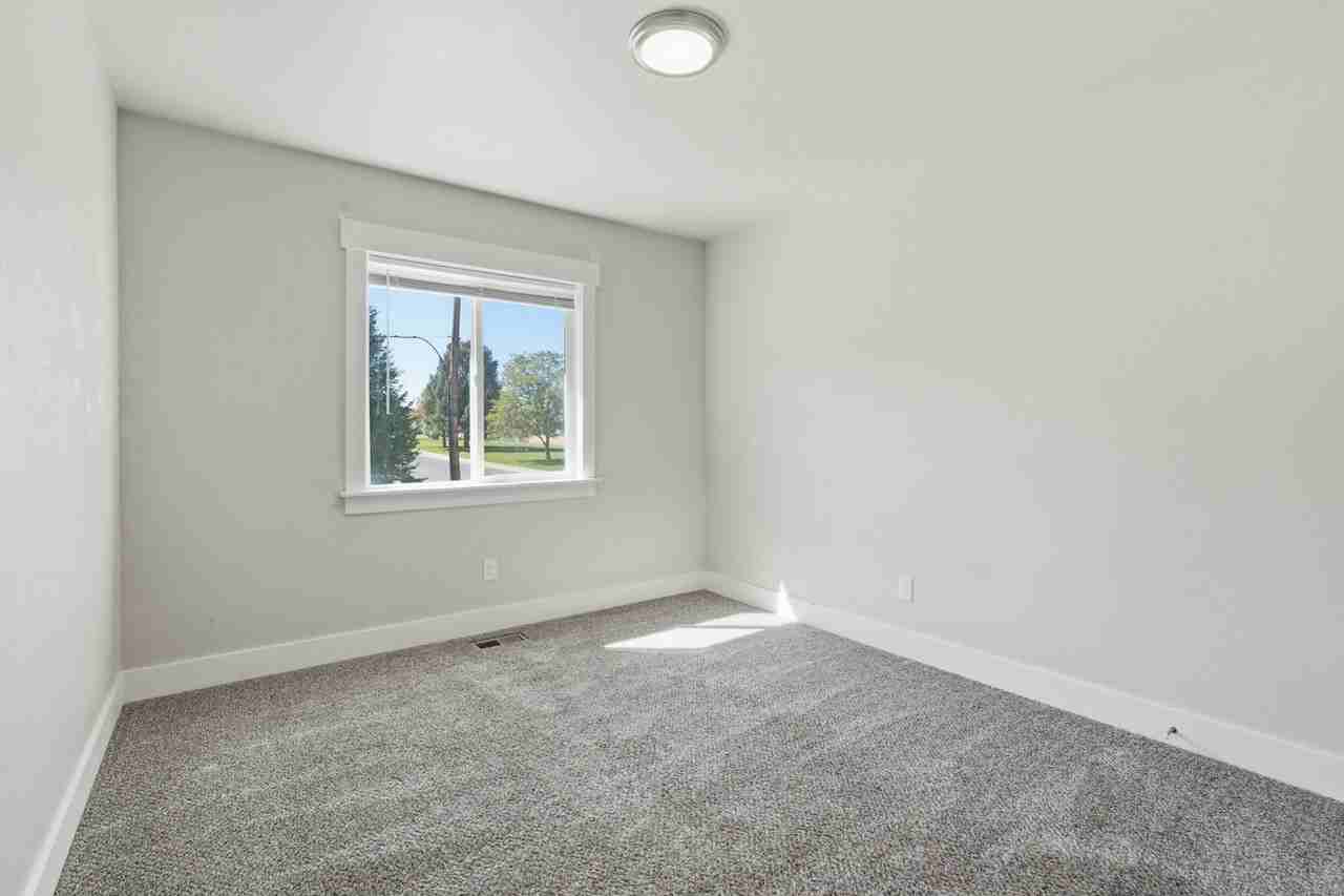51 South 400 West Street - Photo 6 of 14