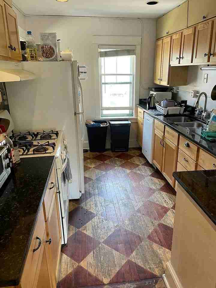 712 West 28th Street, Unit 2 - Photo 5 of 20