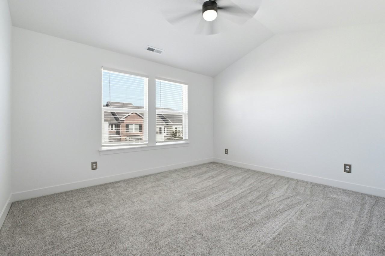 4571 West Watchmen Way - Photo 4 of 13