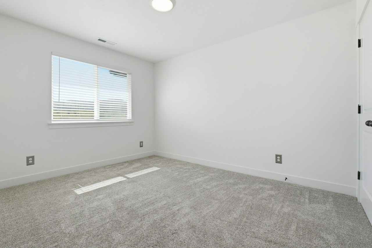 4571 West Watchmen Way - Photo 6 of 13