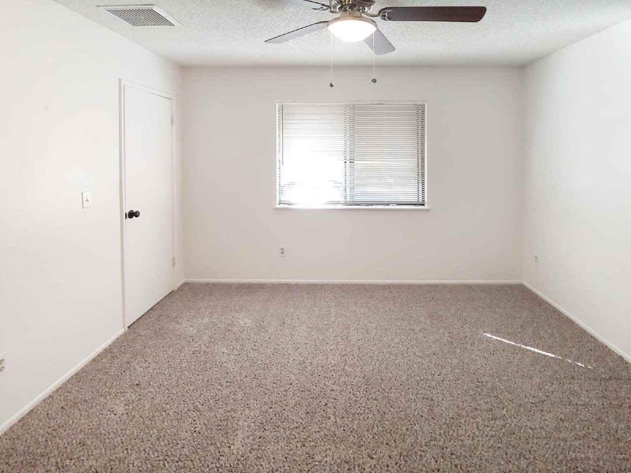 936 W Graaf Ave #A - Photo 2 of 13