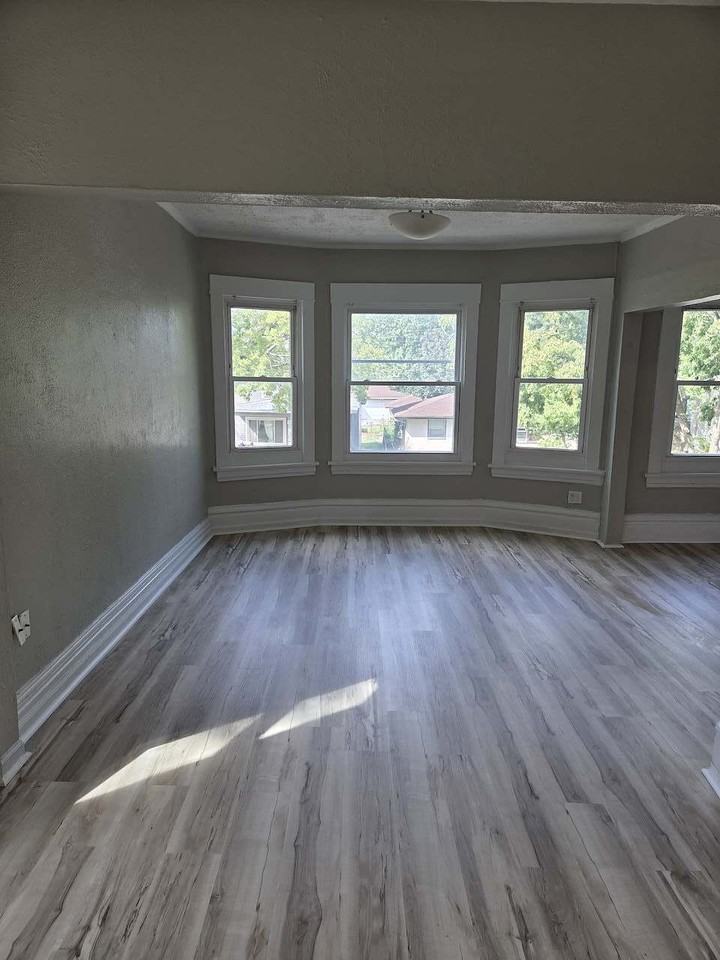 344 Jenks Ave Unit 2 - Photo 7 of 23