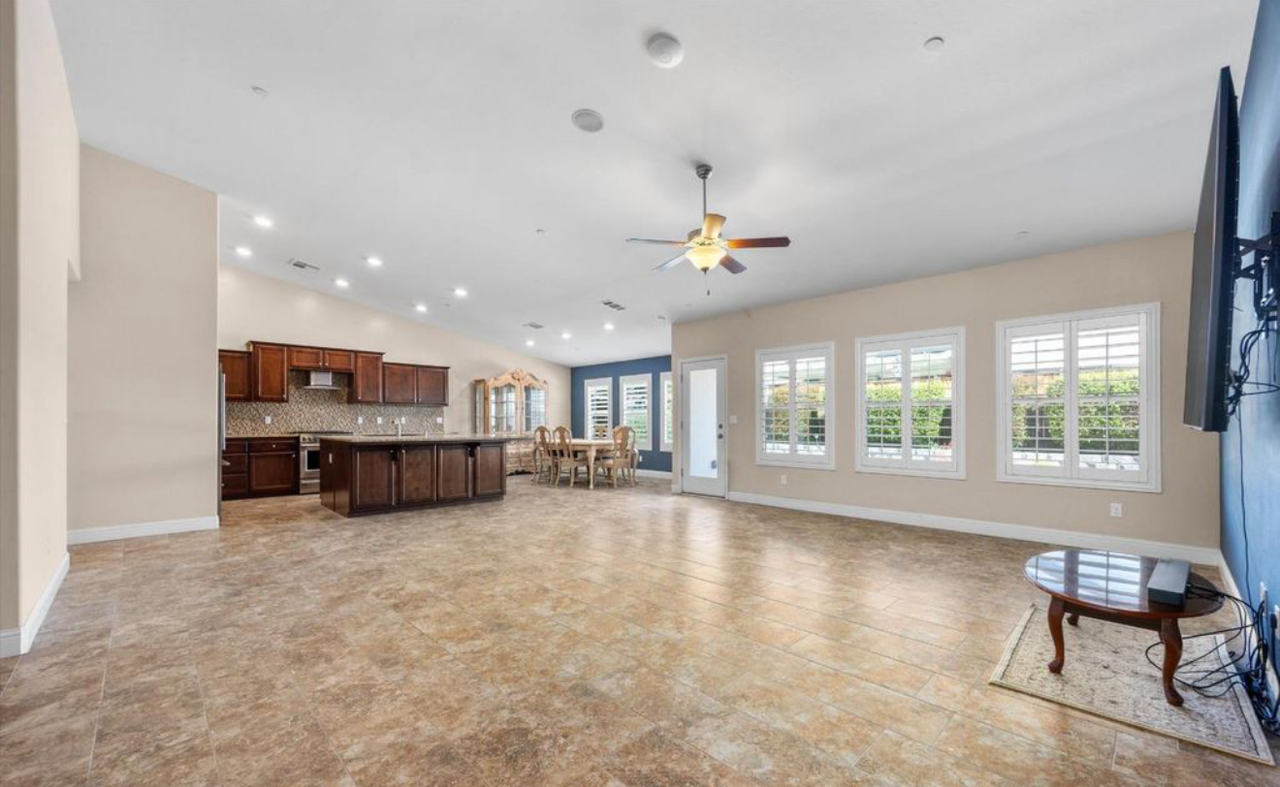 9406 Pearwood Way - Photo 2 of 29