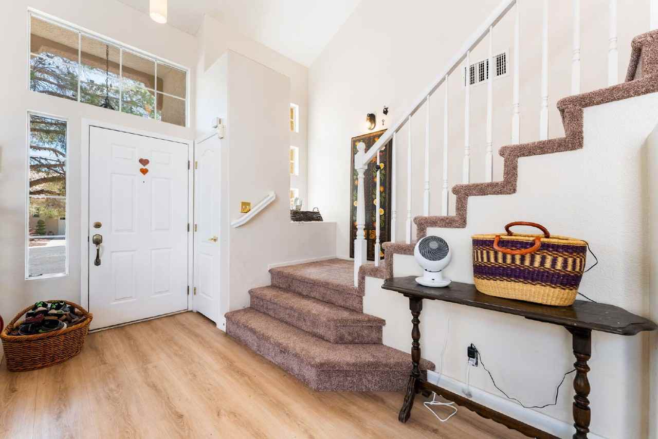 2421 Ivy Garden Ct - Photo 4 of 43