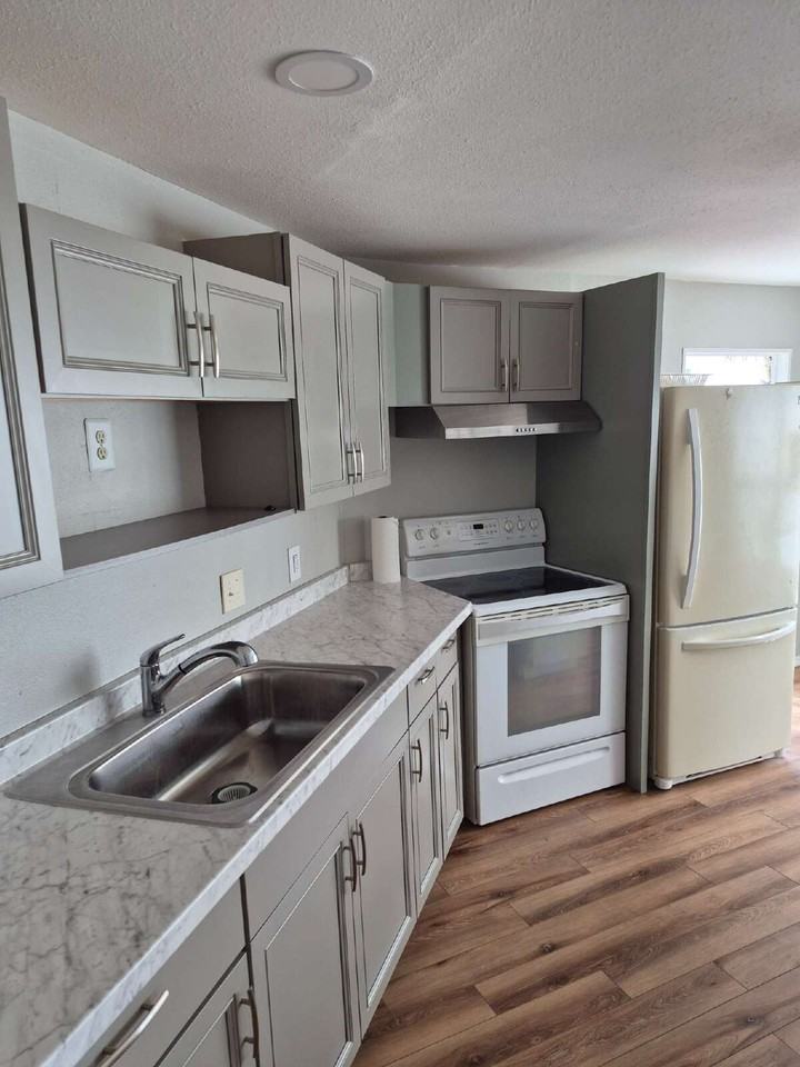 14233 Mayfair Ave - Photo 6 of 28