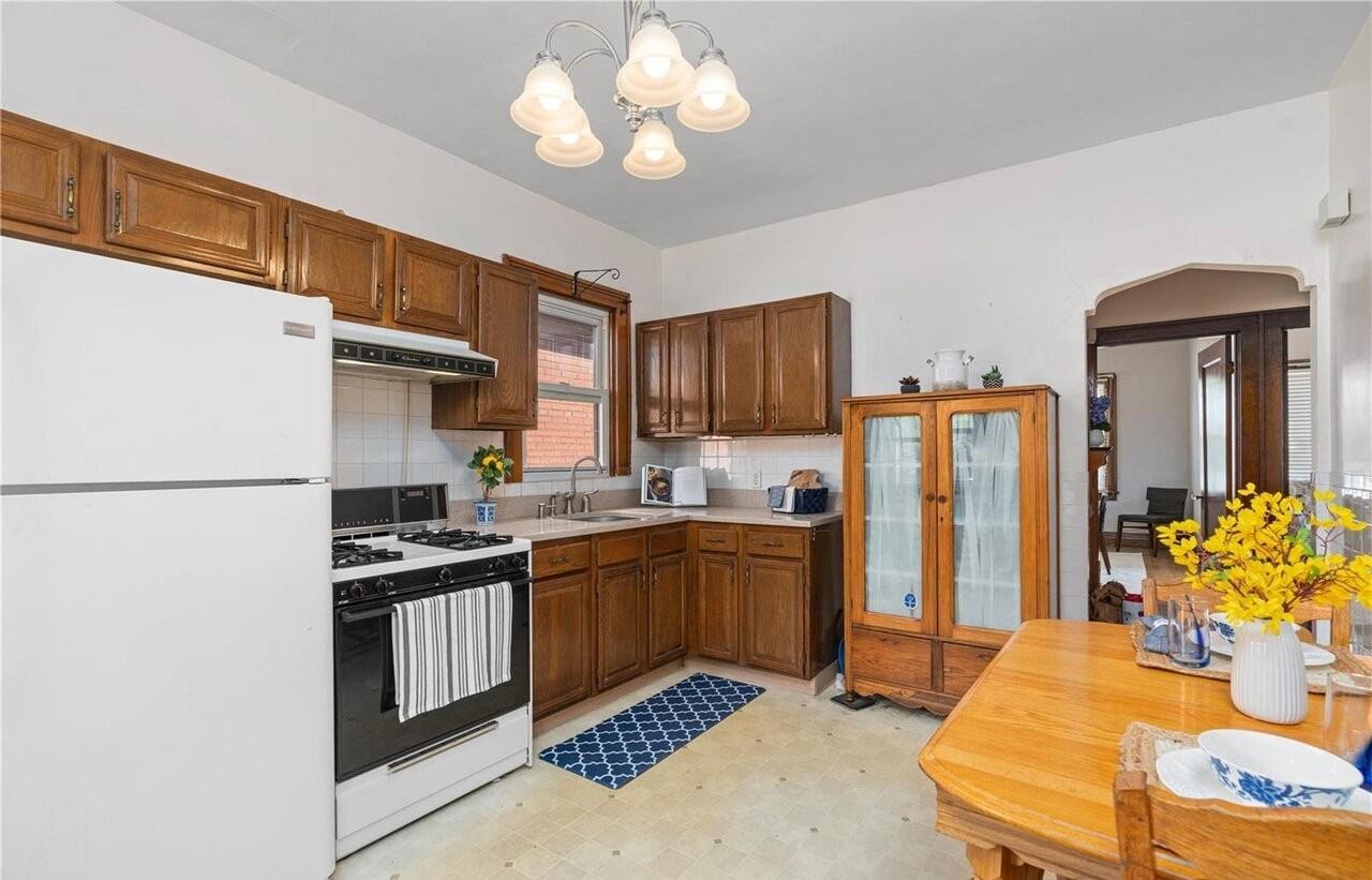 4547 Tholozan Ave - Photo 2 of 15