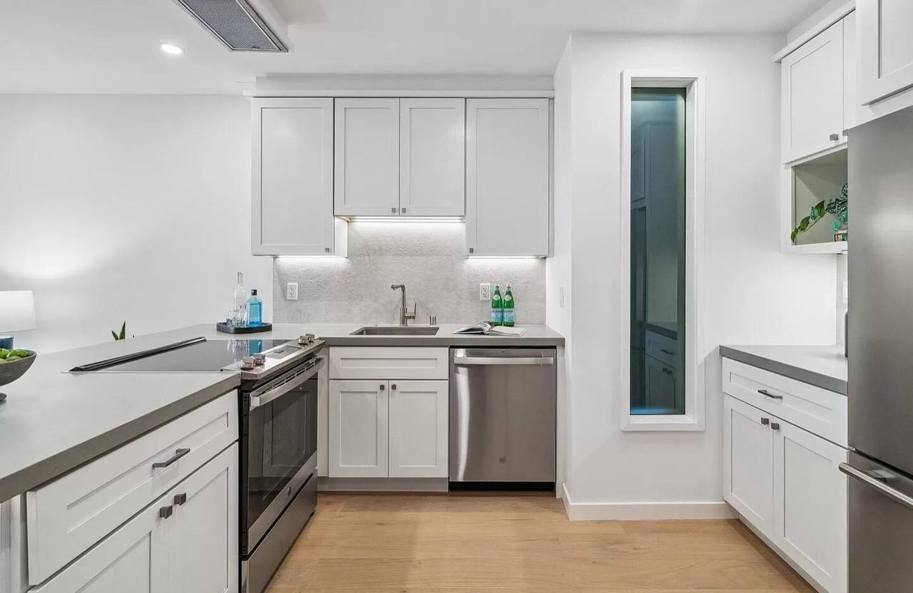 136 Parnassus Ave - Photo 4 of 14