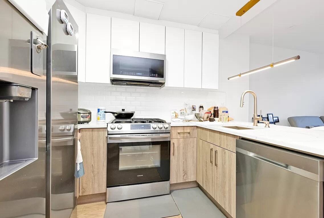 279 Sumpter St - Photo 6 of 12