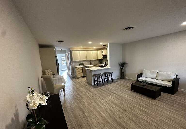 948C Aberdeen Dr - Photo 5 of 23