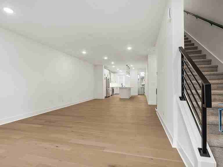 12201 137th Pl Ne - Photo 2 of 25
