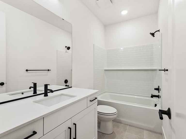 12201 137th Pl Ne - Photo 3 of 25