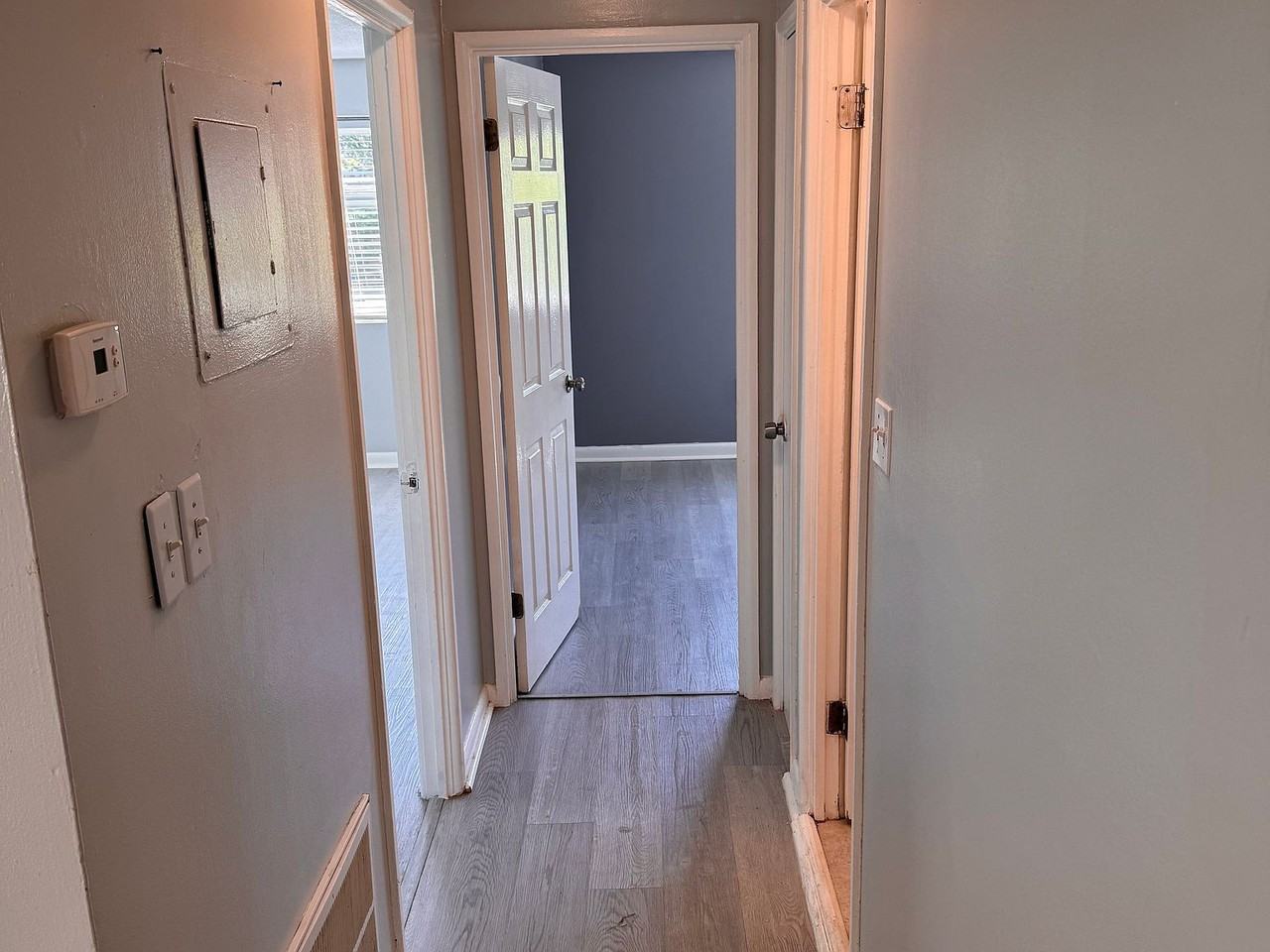 97 Colonel Bell Dr - Photo 4 of 10