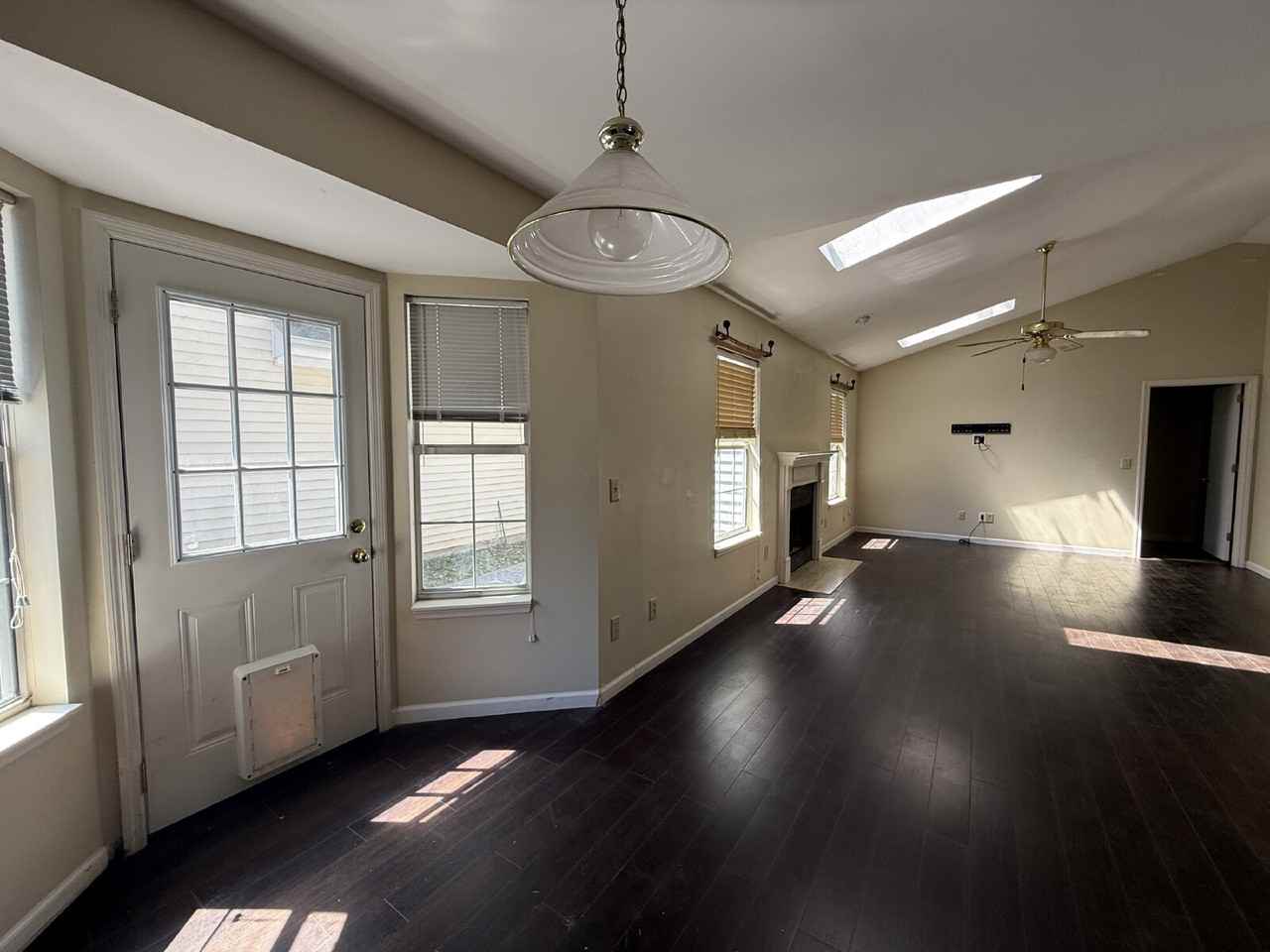 2011 Trent Park Pl - Photo 4 of 15