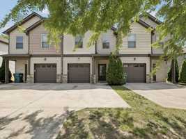 featured image of 215 Cedar St