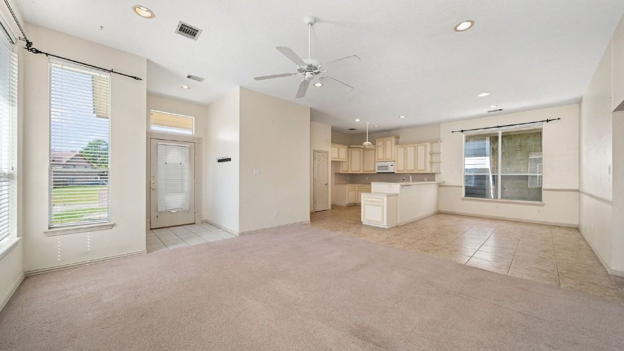 12994 Centaurus Ct - Photo 3 of 17