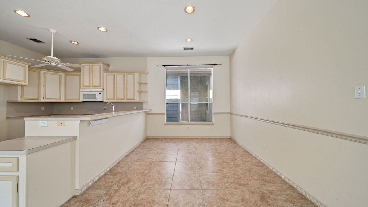 12994 Centaurus Ct - Photo 6 of 17