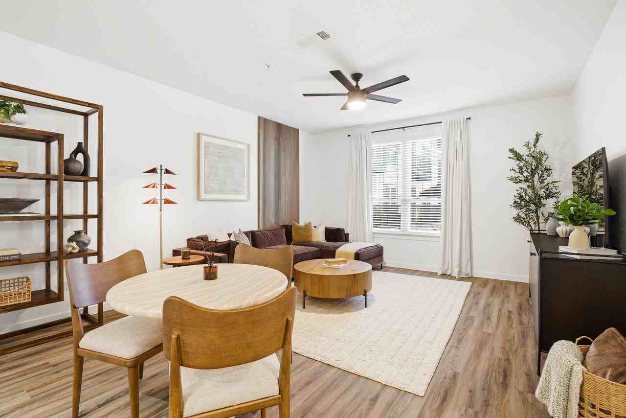 1800 Broadway - Photo 5 of 40