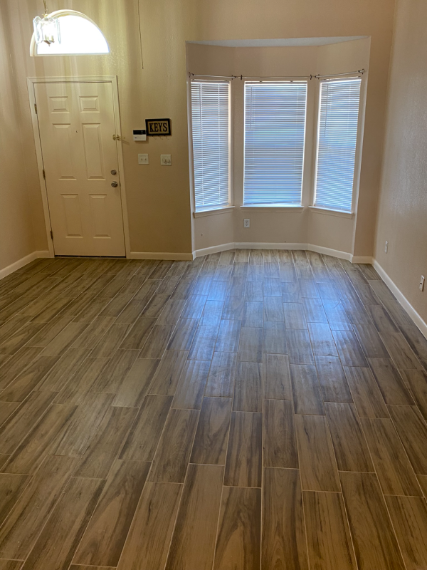 2996 Tierra Cortez Ave #B - Photo 2 of 11