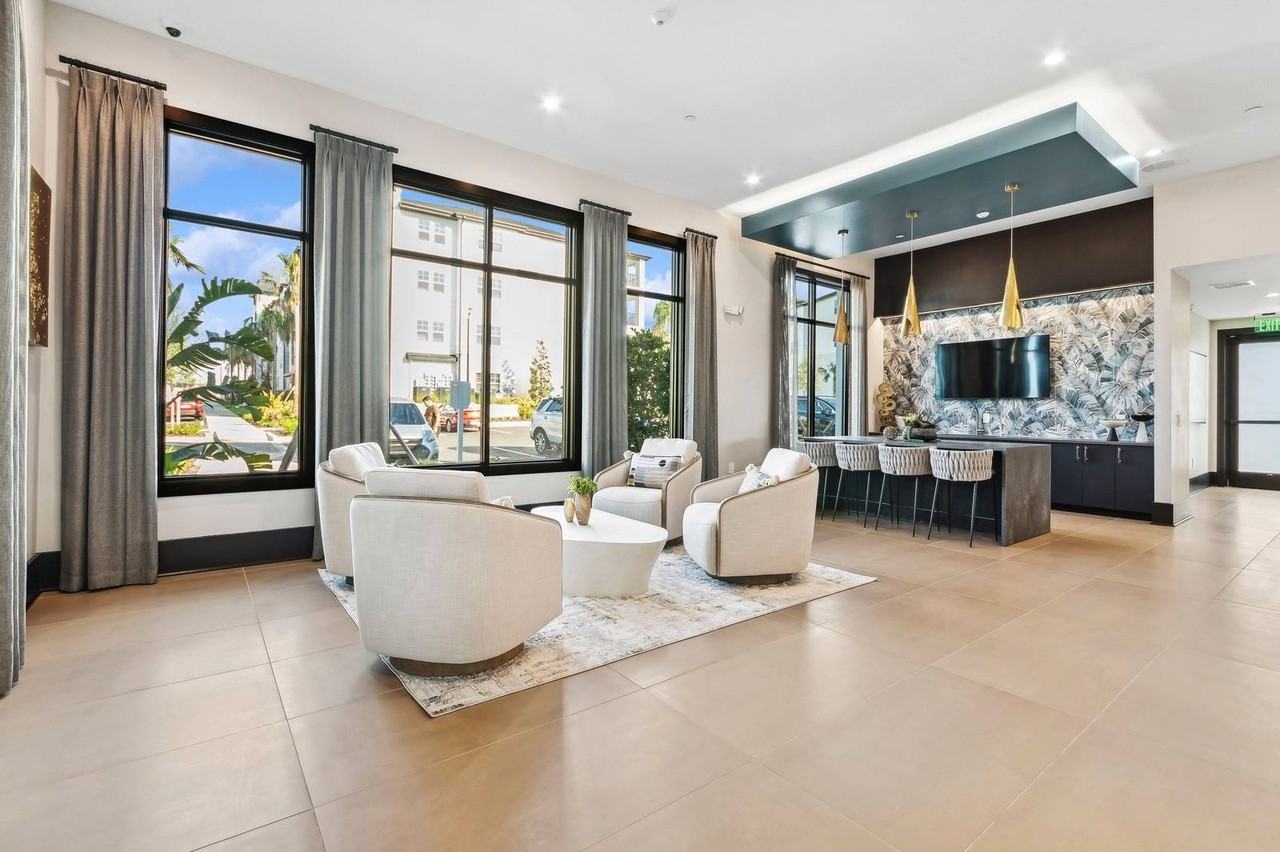 Waterleigh Village Luxury Apartments - Photo 5 of 30